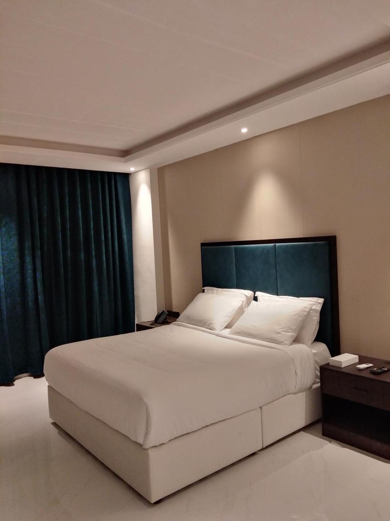 Nebula Hotel Duqm Exterior foto